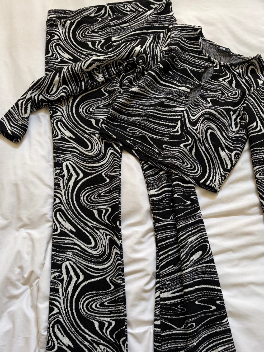 Zara Black & White Swirl Wide-Leg 2 piece Set